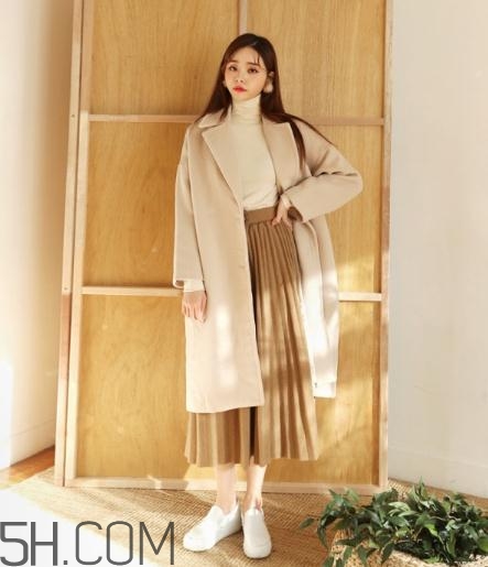 冬天穿裙子配什么鞋子？冬天穿裙子配什么鞋好看？
