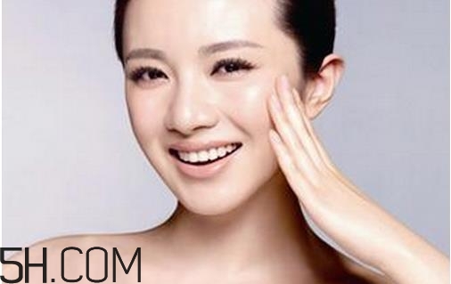 決定女人衰老的因素有哪些？女人易衰老的部位有哪些？