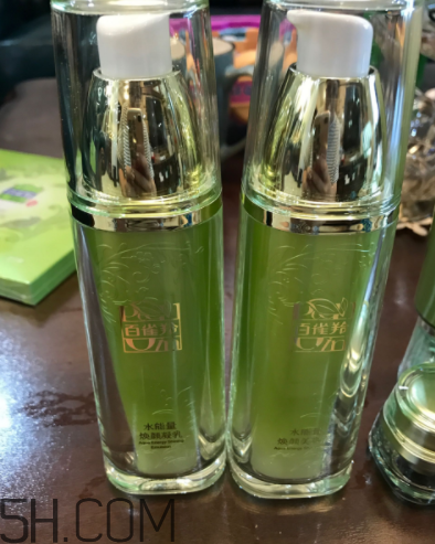 百雀羚水能量套盒適合油皮嗎？適合秋冬用嗎？