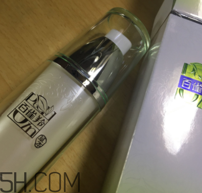 百雀羚亮膚水是清潔水嗎？適合油皮嗎？