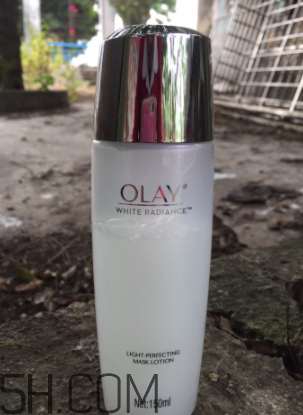 Olay15秒面膜水可以白天用嗎？能見光嗎？