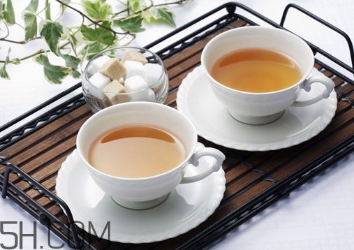 喝茶對(duì)牙齒好嗎？喝茶牙齒會(huì)變黃嗎？