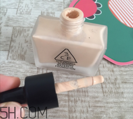 3ce超水潤(rùn)粉底液好用嗎？3ce粉底液和遮瑕液使用感