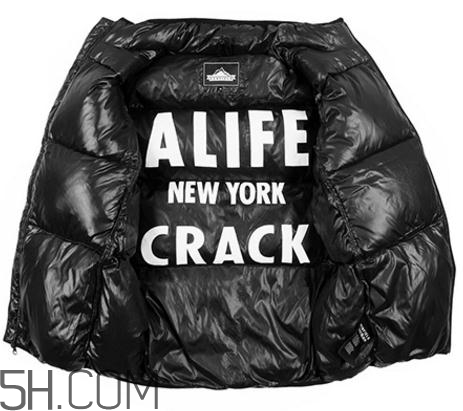 alife與penfield聯(lián)名羽絨服多少錢_在哪買？