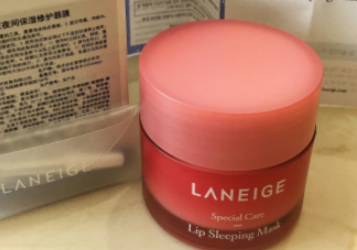 蘭芝夜間唇膜多久用一次？使用頻率