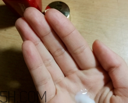 avenir艾文莉是什么牌子？高絲艾文莉和雪肌精哪個好？