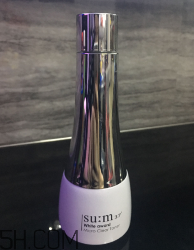 su:m37度呼吸爽膚水什么功效？適合什么膚質(zhì)？