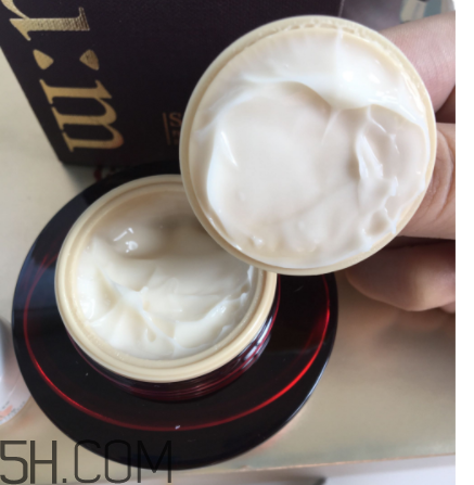 su:m37度蘇秘呼吸眼霜適合什么膚質(zhì)？什么季節(jié)？