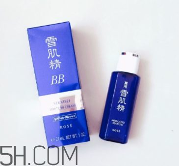雪肌精化妝水適合干皮嗎？適合痘肌嗎？