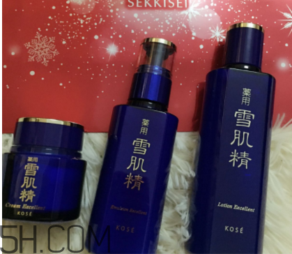 雪肌精優(yōu)純奢華套裝有什么？適合什么膚質？