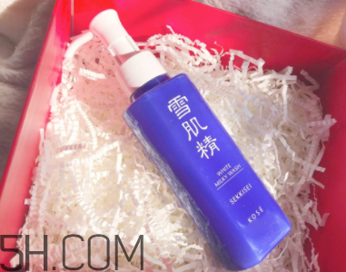 雪肌精柔凈洗顏乳有泡沫嗎？適合干皮嗎？