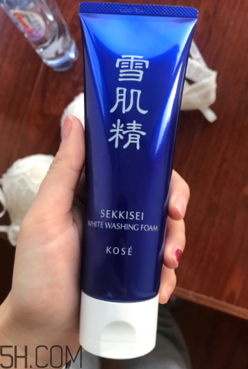 雪肌精洗面奶哪款適合敏感皮？哪款適合干皮？