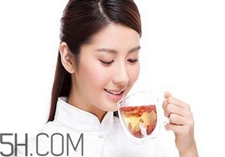 初潮早絕經(jīng)就早嗎？影響月經(jīng)初潮的因素有哪些？