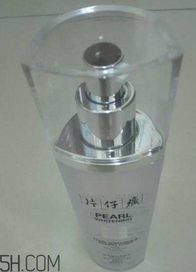 片仔癀珍珠亮膚水適合油皮嗎？適合夏季嗎？
