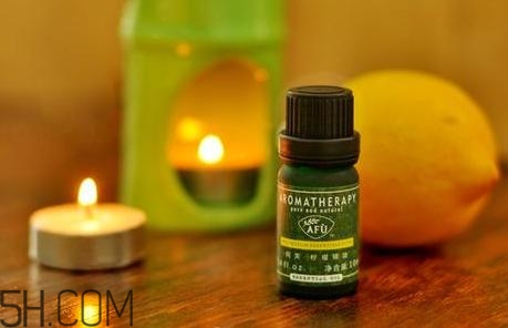 檸檬精油的功效有哪些？檸檬精油有什么功效？