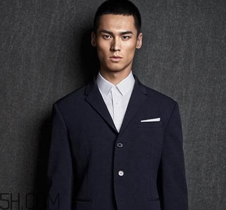 阿瑪尼衣服貴嗎？阿瑪尼衣服多少錢一件？