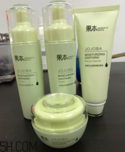 詩(shī)婷露雅荷荷巴系列有刺激嗎？適合敏感肌嗎？