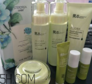 詩(shī)婷露雅荷荷巴系列有刺激嗎？適合敏感肌嗎？