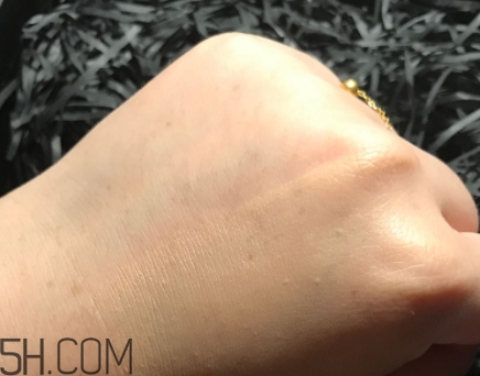 mac魅可和玫珂菲哪個(gè)好？mac魅可和make up for eve對(duì)比