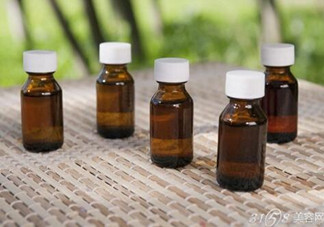 茶樹精油可以直接涂在臉上嗎？茶樹精油的功效與作用？