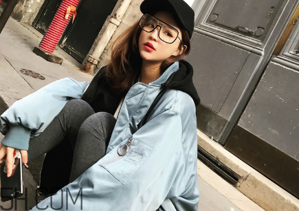 oversize羽絨服適合什么人穿？羽絨服的優(yōu)缺點