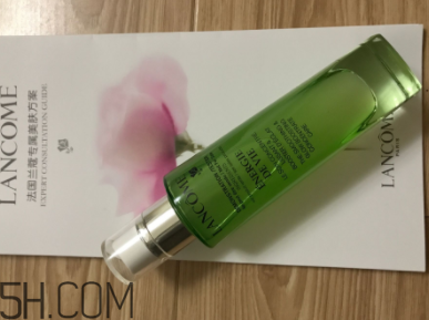 蘭蔻水光瓶適合什么年齡使用？蘭蔻水光瓶適合輕齡肌嗎？