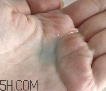 蘭蔻藍(lán)水與粉水、美膚修護(hù)美容液有什么區(qū)別？哪個(gè)好用？