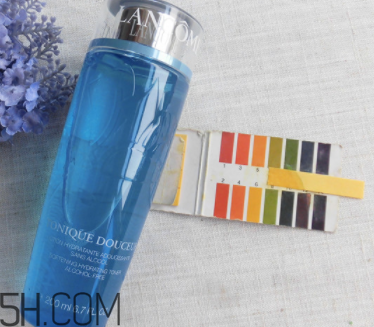 蘭蔻藍(lán)水與粉水、美膚修護(hù)美容液有什么區(qū)別？哪個(gè)好用？