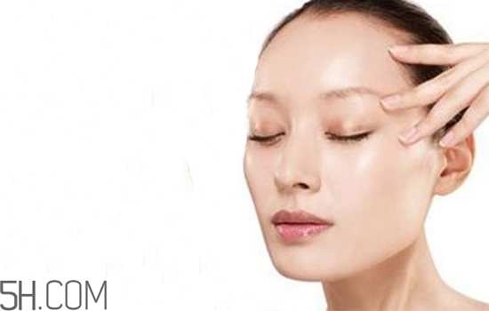 眼霜分幾種？眼霜和眼部精華一樣嗎？