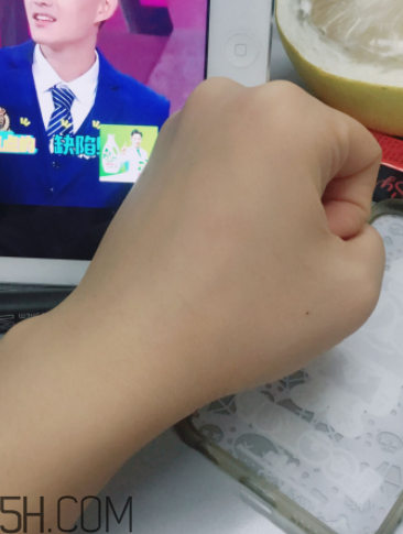 瓷肌晶透雪肌潔面乳可以卸妝嗎？清潔力如何？