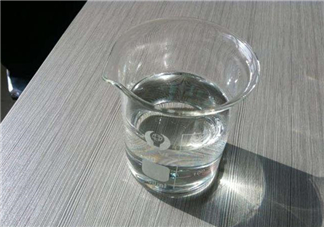 甘油會(huì)讓皮膚變黃嗎？甘油要怎么使用？
