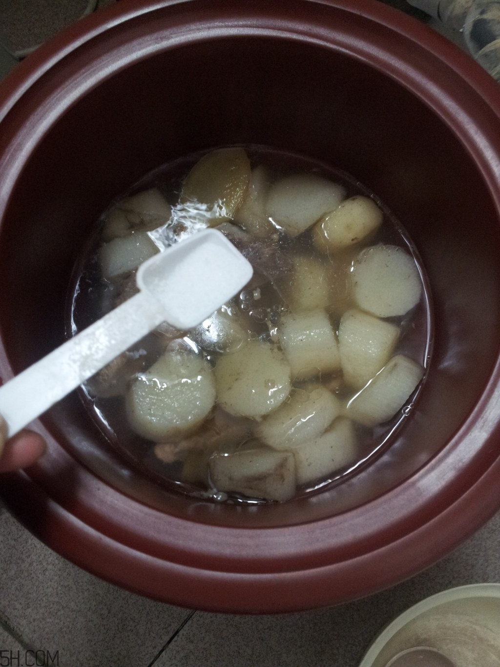 馬蹄和山藥能一起煲湯嗎？山藥和馬蹄能一起吃嗎？