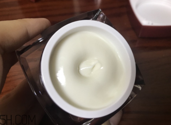 京城之霜為什么乳化之后才涂抹？京城之霜怎么用？