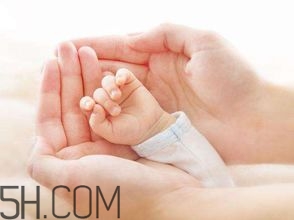 順產(chǎn)時(shí)吃什么補(bǔ)充體力？生孩子時(shí)可以吃東西嗎？
