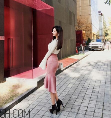 粉色裙子配什么鞋子？不同款式不同的風(fēng)格