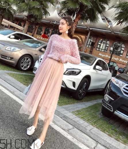 粉色裙子配什么鞋子？不同款式不同的風(fēng)格