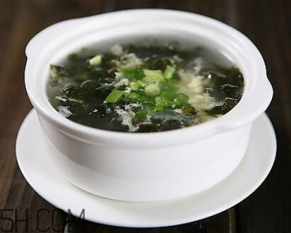 海苔和紫菜哪個(gè)更養(yǎng)生？海苔是紫菜的華麗轉(zhuǎn)身？