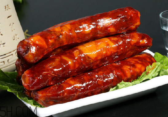 吃香腸與乳腺癌有必然聯(lián)系嗎？為了不患癌還是少吃為妙