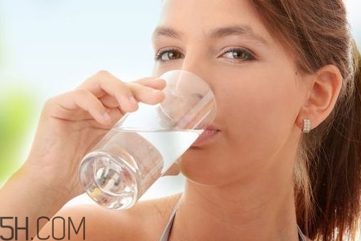 喝水可以美容嗎？喝水美容5大常識