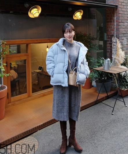 藍(lán)色面包服怎么搭配？塑造冬日運動活力