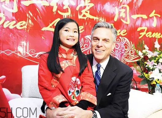 為什么老外愛收養(yǎng)中國的小孩？中國棄嬰多