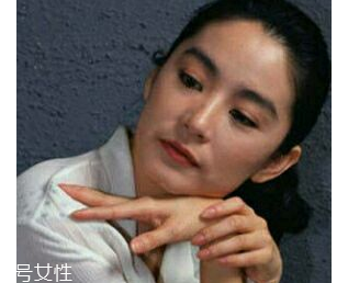 屁股下巴是一種病嗎？長(zhǎng)好了顏值高