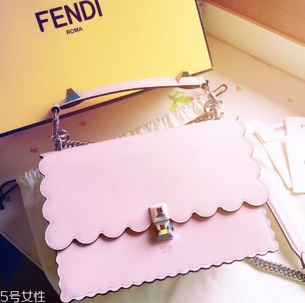 fendi包包多少錢？經(jīng)典的意大利老牌包包