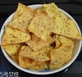 炸麻葉怎么做才脆酥？掌握這些技巧就很簡(jiǎn)單
