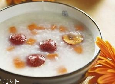 不吃晚餐減肥效果好不好？素食減肥的誤區(qū)