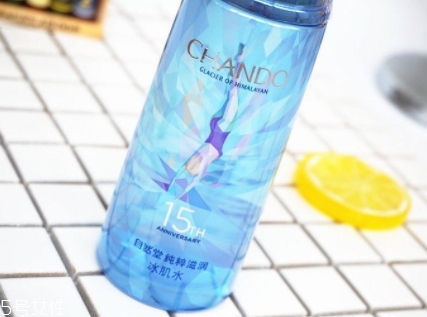 自然堂爽膚水怎么樣？看看是不是含酒精