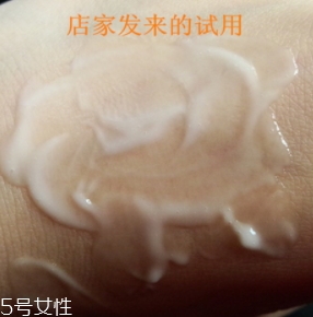 自然堂乳液怎么打開？按壓不出來不要著急