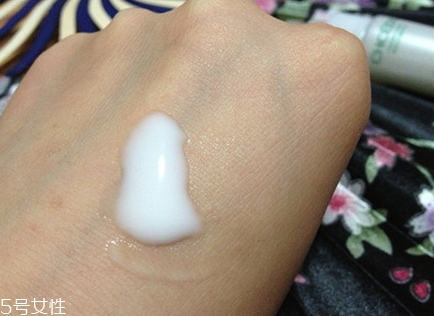 自然堂乳液多少錢一瓶？看看各個(gè)系列的報(bào)價(jià)