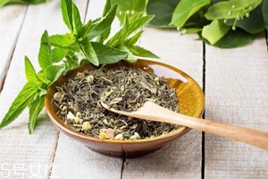 茶葉可以做菜嗎？選用新茶最好
