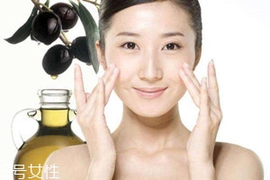 如何用橄欖油洗臉？美容又護(hù)膚
